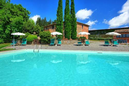 Montecchio Apartment Sleeps 6 With Pool And Air Con
