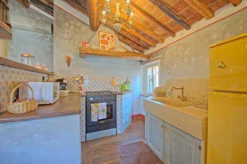 Cortona Apartment Sleeps 4 With Air Con