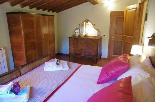 Dolciano Villa Sleeps 4 Pool Wifi