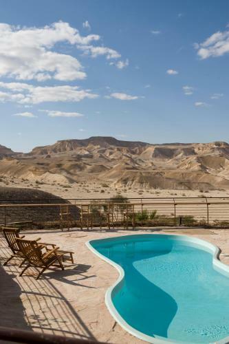 Lodge Midbara