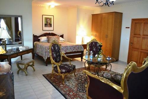 Palacio Domain - Luxurious Boutique Hotel