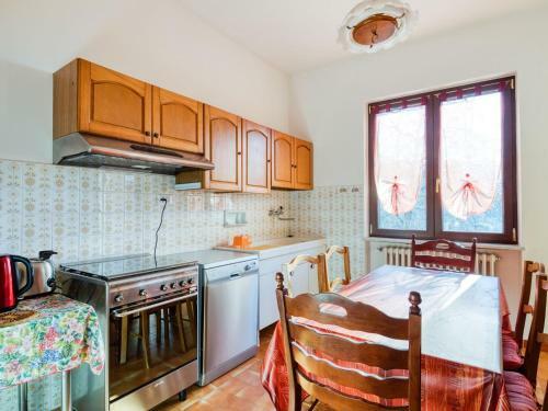Quaint Holiday Home In Erli With Balcony