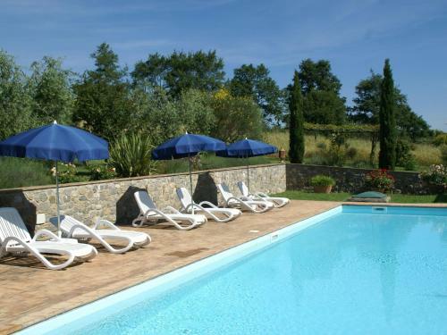Garden-view Villa In Fabro With Swimming Pool