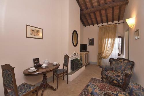 Fattoria Montecchio Villa Sleeps 18 Pool Air Con