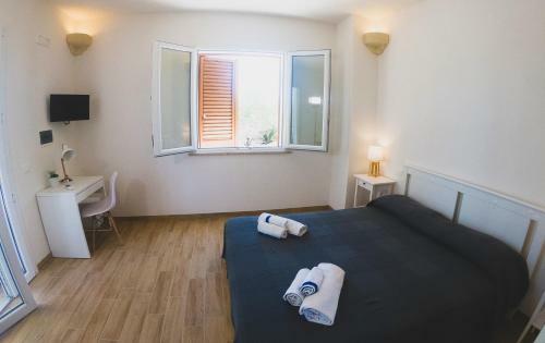 Hostal Cave Garden Rooms