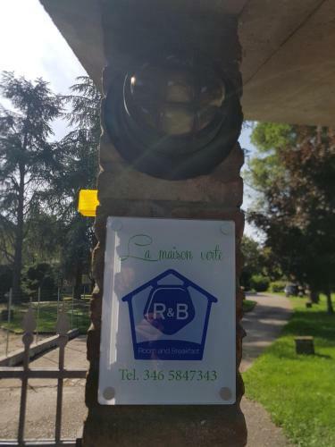 Hostal La Maison Verte Ferrara