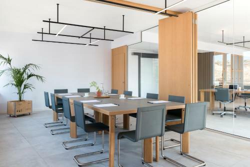 Hostal Bnbiz - Coworking Hotel