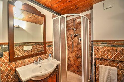 Fiordini Villa Sleeps 4 Pool Air Con Wifi