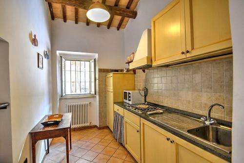 Fiordini Villa Sleeps 6 Pool Air Con Wifi