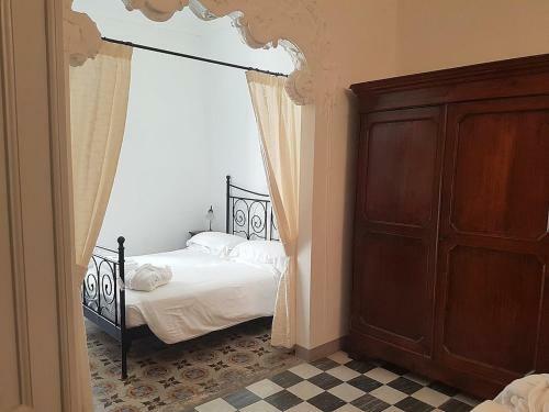 Finale Ligure Villa Sleeps 8