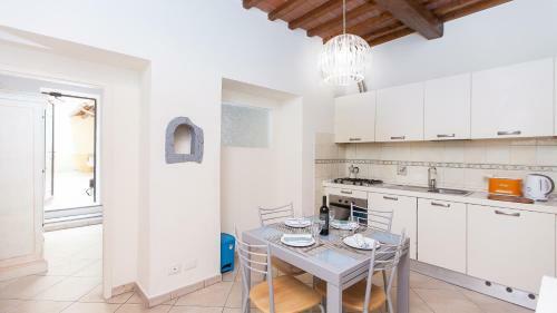 Florence Apartments - Tower