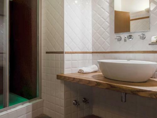 Tasteful Holiday Home In Folignio With Garden