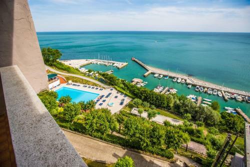 Hotel Albergo Capo Est