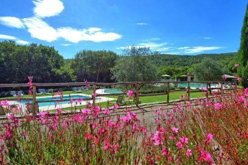 Gallena Apartment Sleeps 3 Pool Wifi