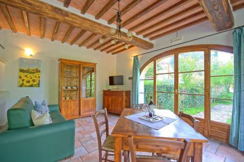 Gallena Apartment Sleeps 3 Pool Wifi