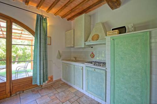 Gallena Apartment Sleeps 3 Pool Wifi