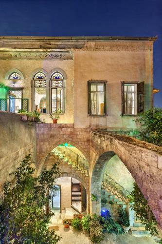 Hostal Fauzi Azar Inn