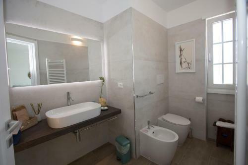 Hostal Laura E Christian - Rooms