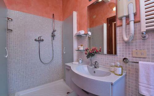 Grosseto Villa Sleeps 16 Pool Air Con Wifi