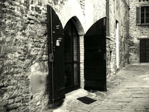 Apartment With 2 Bedrooms In Gubbio