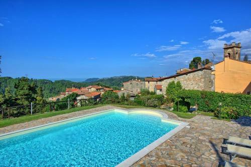 Gualdo Apartment Sleeps 6 With Pool And Wifi