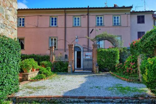 Gualdo Apartment Sleeps 2 With Pool And Wifi