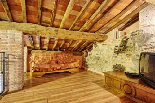 Gualdo Apartment Sleeps 4 With Pool And Wifi
