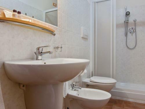 Scenic Holiday Home In Gubbio With Pool
