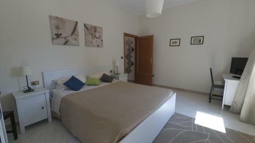 Hostal Isi Guesthouse