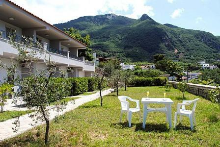 Ischia Villa Sleeps 4 Air Con