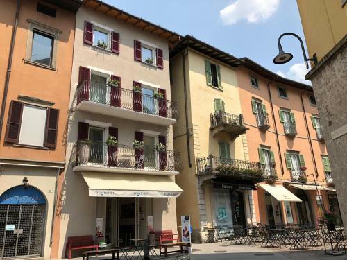 Apartamento La Quadra Suites