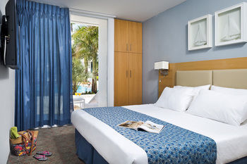 Aparthotel Astral Marina