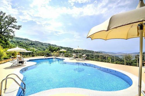 Laureana Cilento Villa Sleeps 5 Pool Air Con