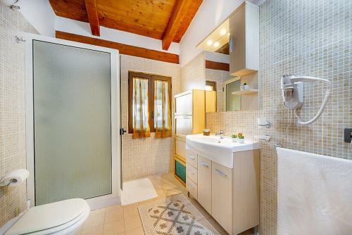 Laureana Cilento Villa Sleeps 4 Pool Air Con