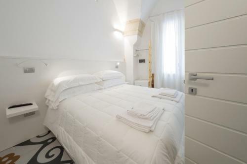 Bed & Breakfast Dimora Capece Luxury Rooms