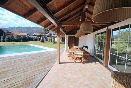 Lesa Villa Sleeps 8 Pool Air Con Wifi