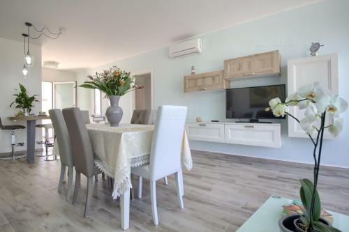 Apartamento Jacuzzi Holiday Homes