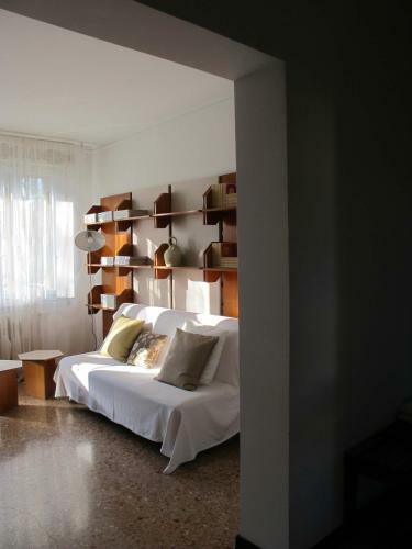 Lagoon View Apartment