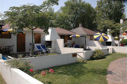 Hotel Bungalow Los Nidos Basic