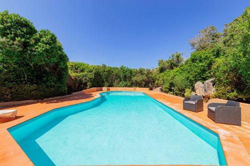 Villa Ambra White