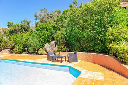 Villa Ambra White