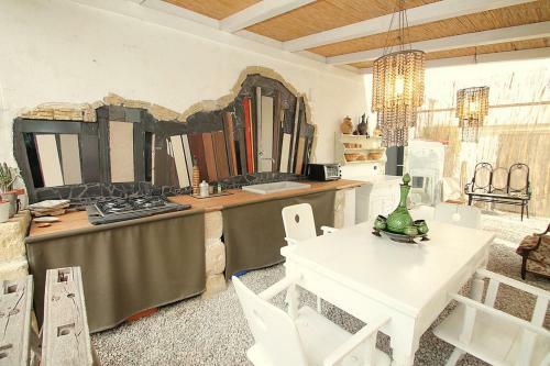 Lizzanello Villa Sleeps 3 Pool Air Con Wifi