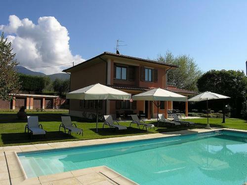 Loro Ciuffenna Villa Sleeps 12 Pool Wifi