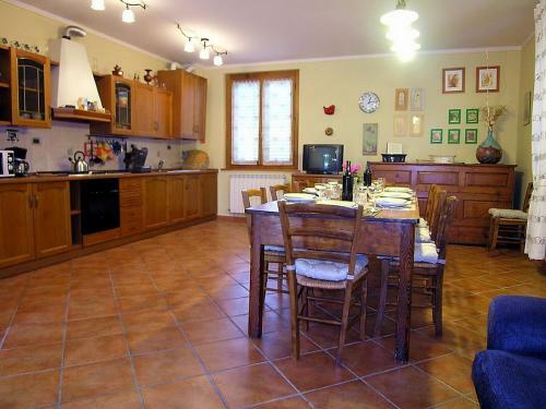Loro Ciuffenna Villa Sleeps 12 Pool Wifi