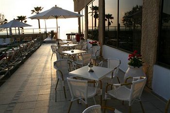 Hotel The Seasons On The Sea