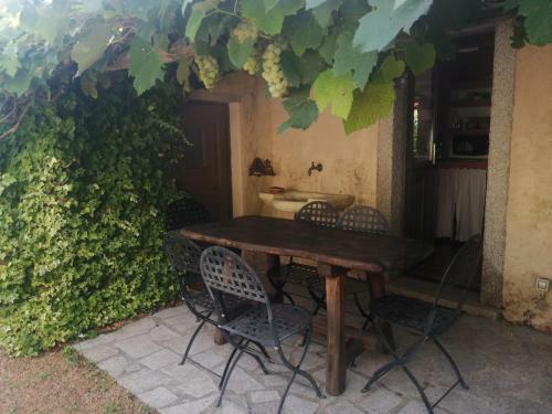 Impeccable 6-bed Villa In Luogosanto