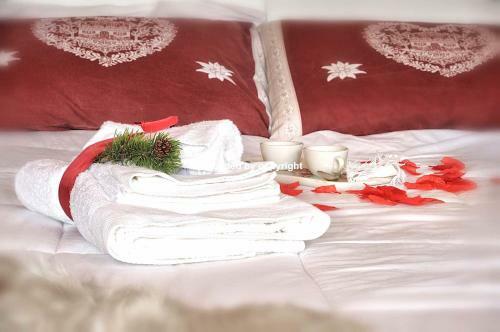 Romantic Apartment In Campiglio