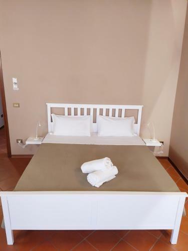 Hostal Carducci 49
