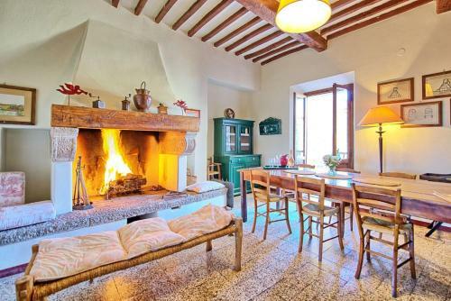 Marsiliana Apartment Sleeps 6