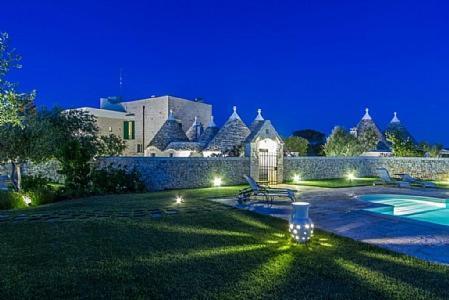 Martina Franca Villa Sleeps 4 Pool Wifi